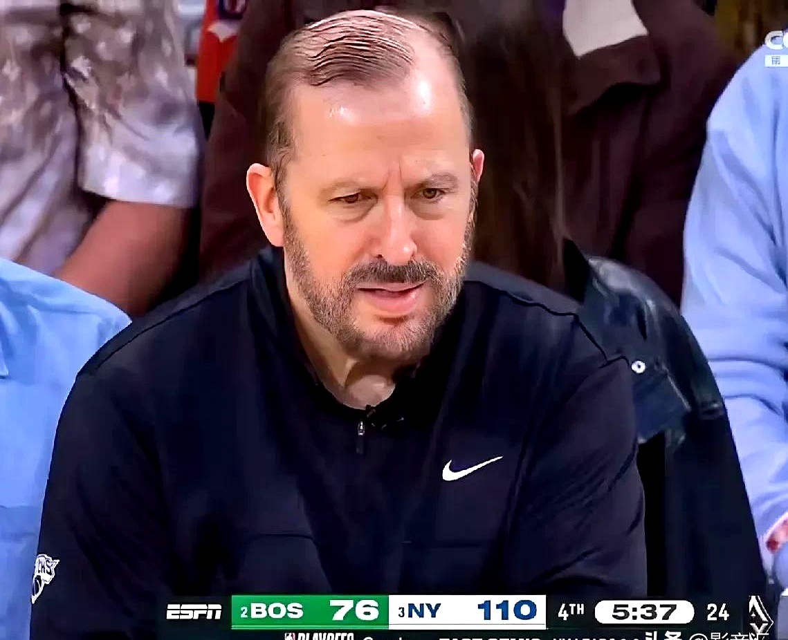 包含NBA季后赛国际比赛日再迎强敌,华盛顿奇才队长鼓劲,主帅态度:球迷炸锅,阵容厚度经受考验的词条 包含NBA季后赛国际比赛日再迎强敌,华盛顿奇才队长鼓劲,主帅态度:球迷炸锅,阵容厚度经受考验的词条